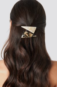 NA-KD Accessories Big Triangle Resin Hairclip - Beige