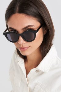 NA-KD Accessories Rounded Top Edge Sunglasses - Black