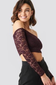 NA-KD Party Off Shoulder Lace Top - Red