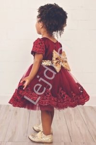 Tiulowa sukienka dla dziewczynki na wesele, święta - ciemne wino z cekinową kokardą
