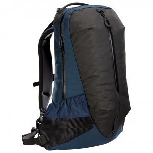 Arc'teryx - Arro 22 Backpack - Dagrugzak maat 22 l, zwart/blauw