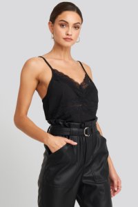 NA-KD Party Cut Out Lace Singlet - Black