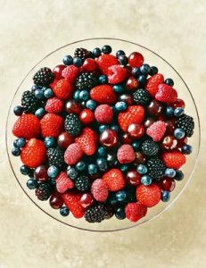 Berry Salad Bowl (Serves 6-8)