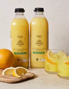 M&s - Freshly squeezed orange juice – with juicy bits (2 bottles)