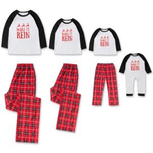 Trendy Reindeer Letters Print Long-sleeve Plaid Lounge Set for Family Matching