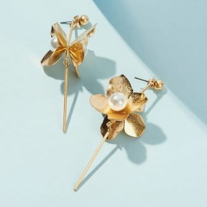 1pair Faux Pearl Decor Flower Drop Earrings