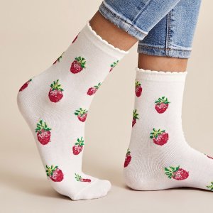 1pair Strawberry Pattern Socks