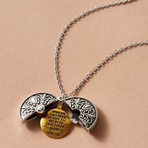 1pc Letter Engraved Open Necklace