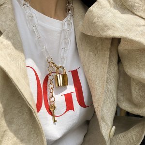 Shein - Lock & key charm chain necklace 1pc