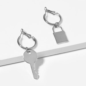 Lock & Key Mismatched Drop Earrings 1pair