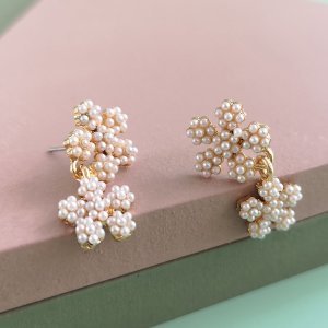 Pearl Decor Floral Charm Drop Earrings