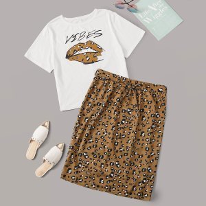 Plus Mouth & Letter Graphic Tee & Belted Leopard Skirt Set