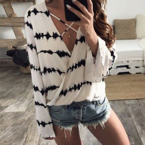 2019 Summer New Lady  V-neck Loose Long Sleeve Printed Tops