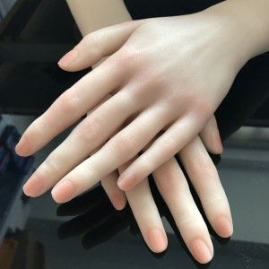2020 Newest Nail Art Model Female Silicone Practice Hand Mannequin