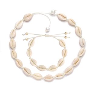 Cowrie Shell Choker Necklace for Women Hawaiian Seashell Pearls Choker Necklace Statement Adjustable Cord Necklace Set