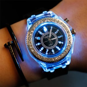 Hot sale Women Watches Geneva LED Backlight Sport Quartz Wrist Watch relogio masculino Clock 2018 Hours New