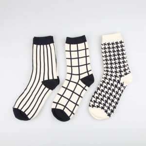 BONYPONY Woman's Casual Black White Plaid  Athletic Crew Dress Socks Cool Fun Happy Striped Patterned Cotton Socks for Women