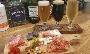 Craft Beer Tasting with Sharing Platter to Share Between Pairs for Two or Four at 4Degrees Bar and Restaurant