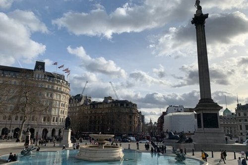 Small Group Classic London Highlights Walking Tour for Kids and Families
