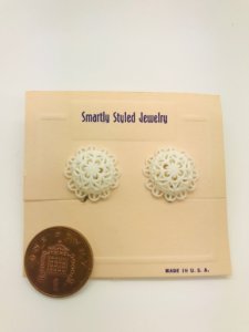 Authentic Vintage 1940s-50s Screw Back Dome Earrings in White Floral Lace Acrylic Resin by Schein Brothers