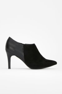 **Black Pointed Shoe Boot, Black