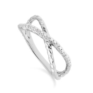Gemondo - Diamond pavé hammered crossover ring in 9ct white gold