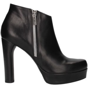 Andrea Pinto  823  women's Low Boots in Black