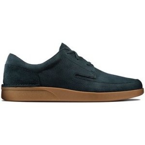 Clarks  Oakland Craft  men's Shoes (Trainers) in Green