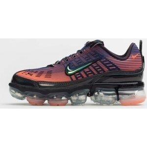Nike  Wmns Air Vapormax 360  women's Shoes (Trainers) in Black