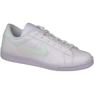 Nike  Wmns Tennis Classic  women's Shoes (Trainers) in White