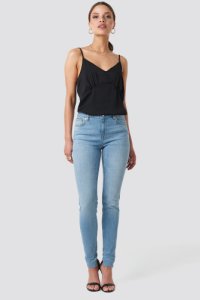 NA-KD low rise turn up skinny jeans - blue