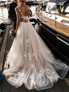 Illusion Neck Appliques Beading Hall Wedding Dress 2020