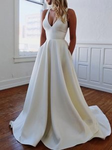V-Neck Pockets Bowknot Country Wedding Dress 2019