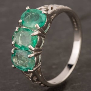 Pre-Owned 9ct White Gold Three Stone Emerald Ring