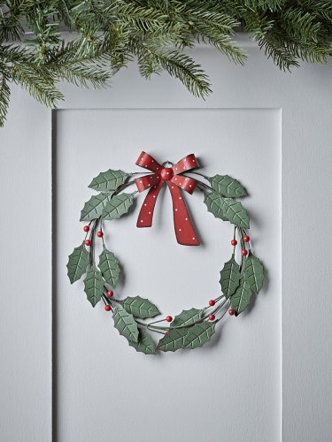 NEW Metal Holly Wreath