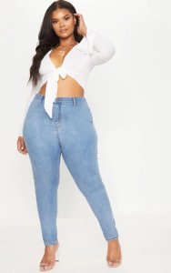 Prettylittlething - Plus light wash high waisted skinny jeans, light blue wash
