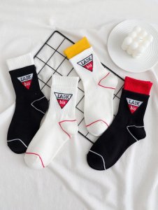4 Pairs Letter Color Block Sports Crew Socks Set