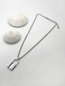 Zaful - Alloy lock pendant necklace
