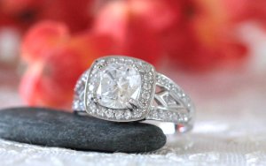 Pretty Jewellery - 2.00 ct cushion halo diamond heavy engagement wedding ring in 14k white gold fn