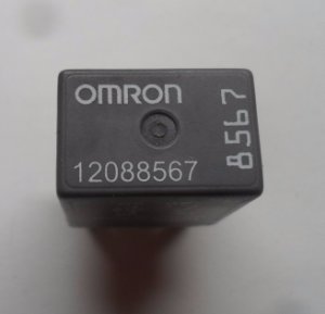 GM OMRON RELAY 12088567 6 MONTH WARRANTY TESTED OEM FREE SHIPPING GM2