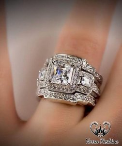 Women’s 3.28 CTW Princess Cut 925 Sterling Silver CZ Wedding Engagement Ring Set