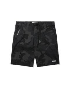 Belted camo shorts