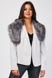 Everything5pounds.com - Grey fur scarf