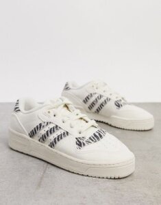 Adidas Originals Rivalry Low sneaker in zebra print-White