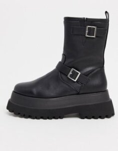 ASOS DESIGN Actually chunky pull on boots in black