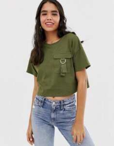 ASOS DESIGN cropped t-shirt with utility pocket-Green