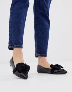 ASOS DESIGN Ludo bow pointed ballet flats in black