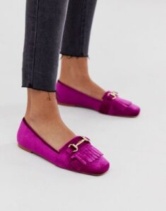 ASOS DESIGN Medallion snaffle loafer flat shoes in magenta-Pink