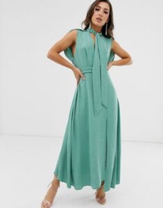 ASOS DESIGN plunge neck modern maxi dress with cape sleeves-Green