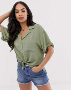 ASOS DESIGN short sleeve crinkle shirt with tie front-Green